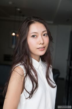 学生姝被内谢出白浆